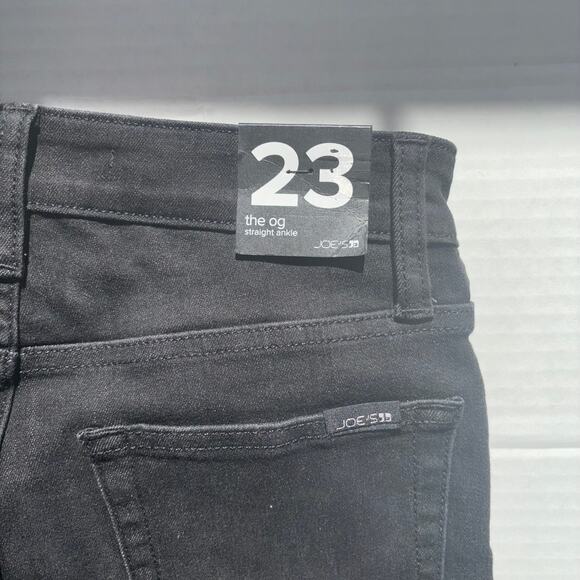 New Joe’s Black Straight Ankle Jeans (The OG) size 23 with fringe on ankle - Picture 8 of 12